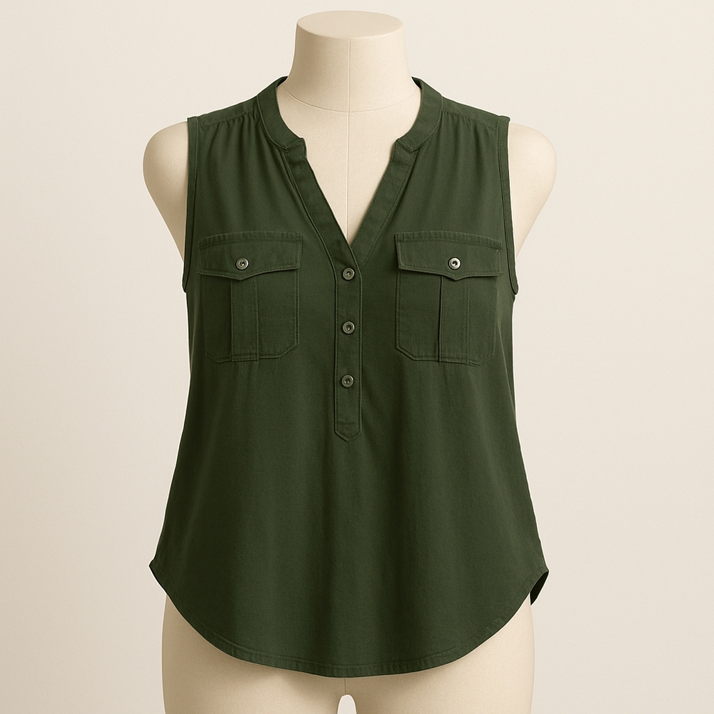Active USA Blouse with Mandarin Collar and Buttoned Style